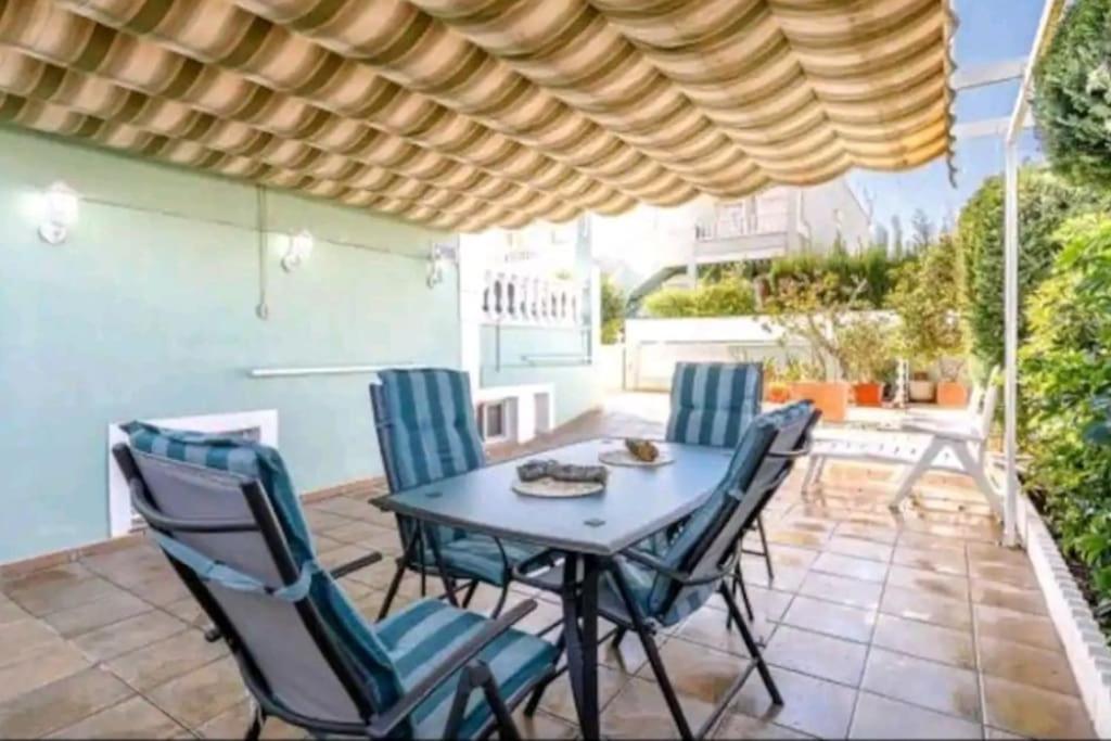 Bungalow Adaptado, Terraza Muy Grande Y Soleada. Gran Alacant Exterior photo